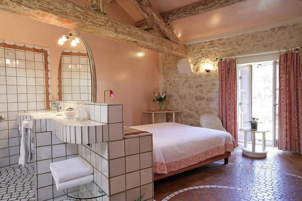Auberge De Noves Domaine Du Deves Rom bilde